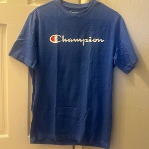 Champion T-Shirt Medium